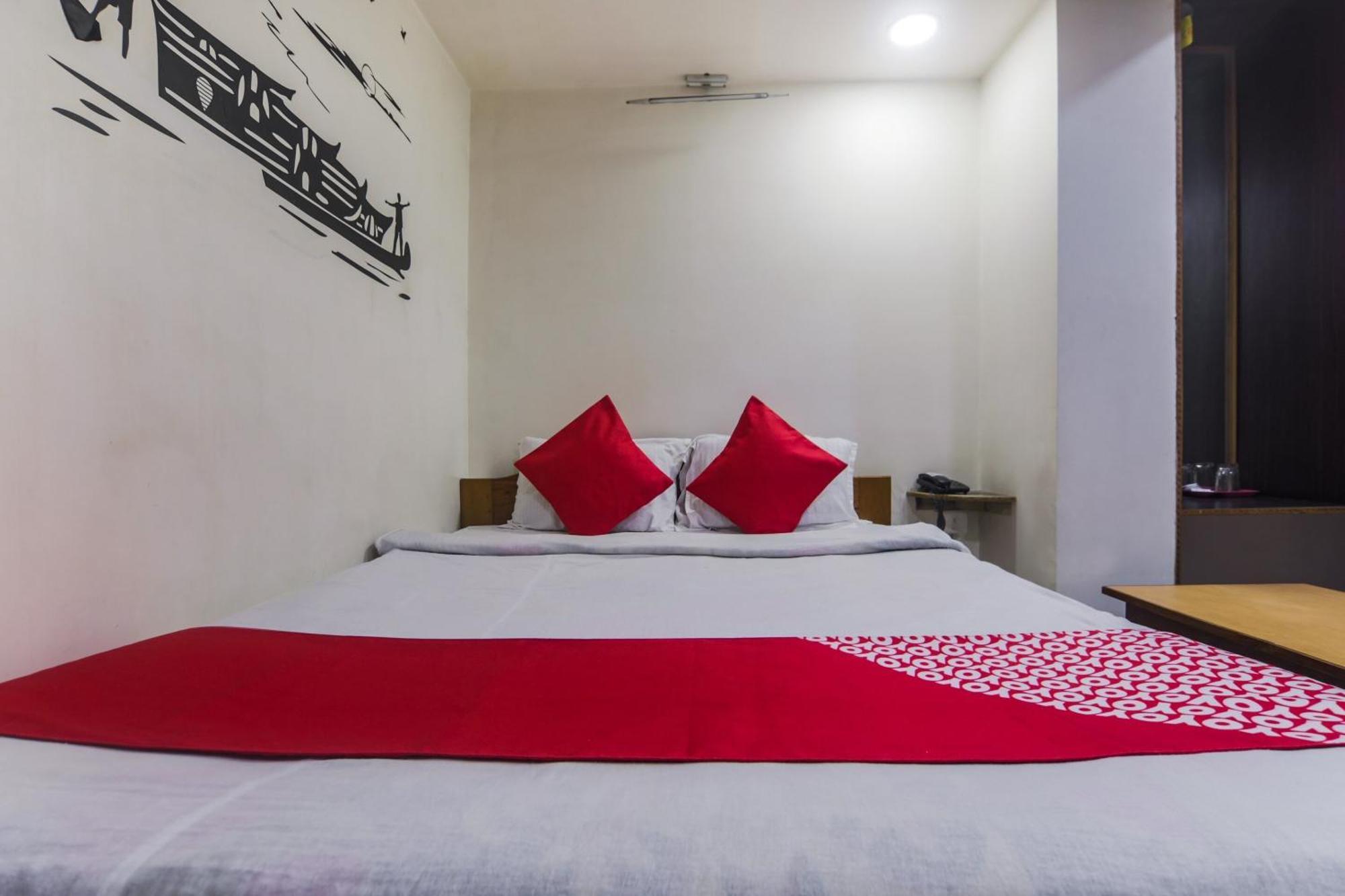 Hotel O Knight Inn Shillong Buitenkant foto