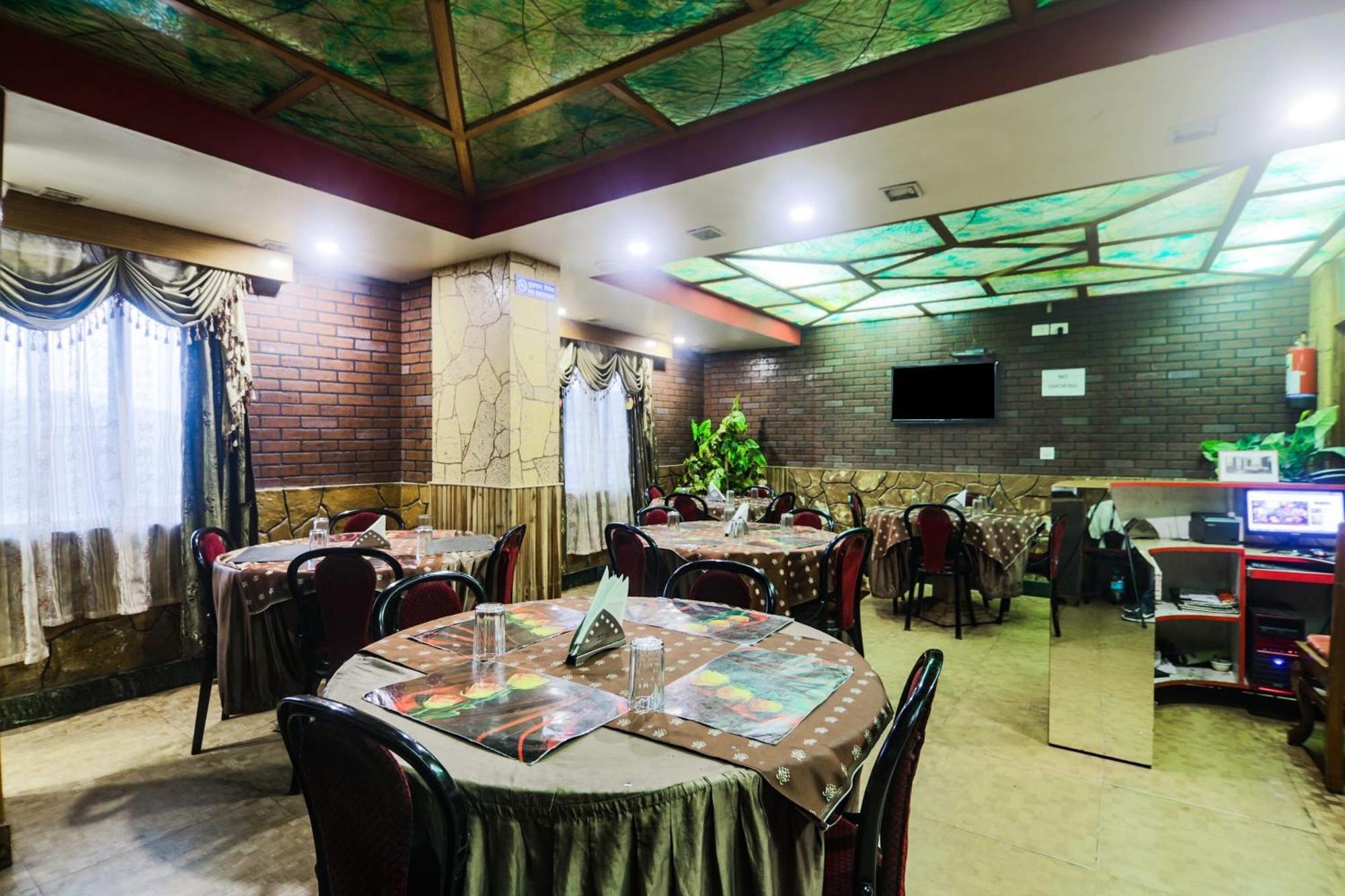 Hotel O Knight Inn Shillong Buitenkant foto