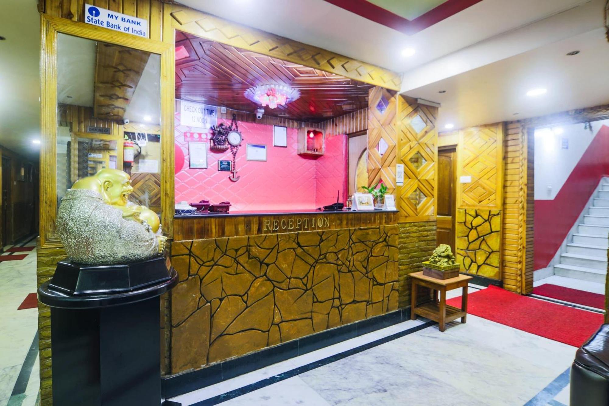 Hotel O Knight Inn Shillong Buitenkant foto